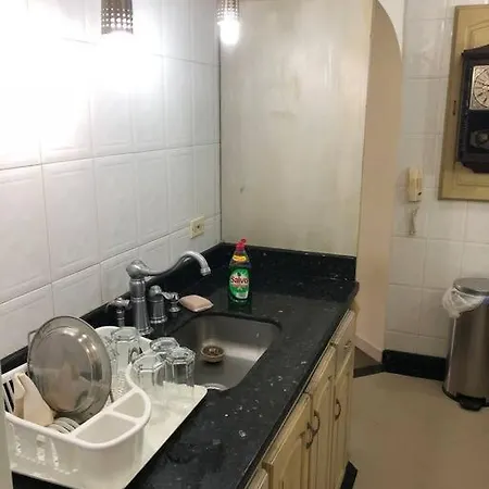 Luxury 2 Rooms, Jacuzzi, Excellent Location.