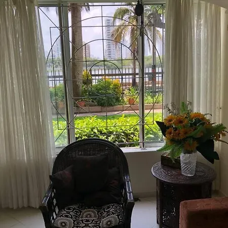 Luxury 2 Rooms, Jacuzzi, Excellent Location. Apartamento