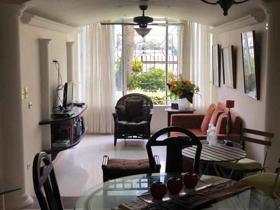 Luxury Apart 2 Rooms, Jacuzzi, Excellent Location. Apartamento Cartagena