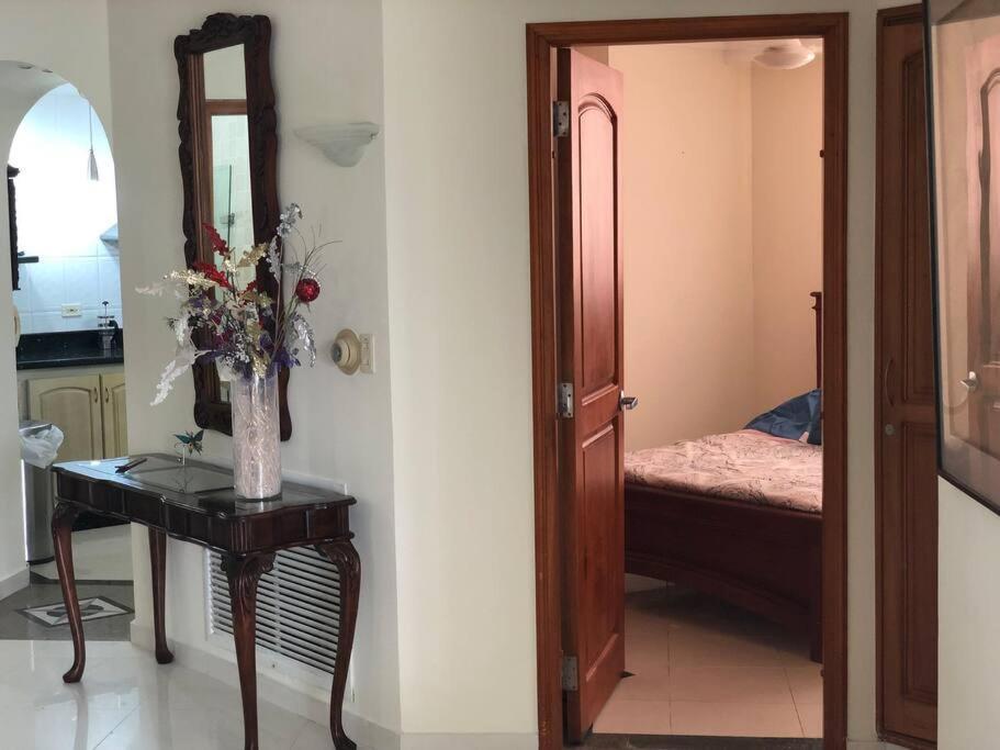 Apartamento Luxury Apart 2 Rooms, Jacuzzi, Excellent Location.