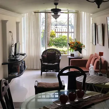 Luxury 2 Rooms, Jacuzzi, Excellent Location. Apartamento Cartagena